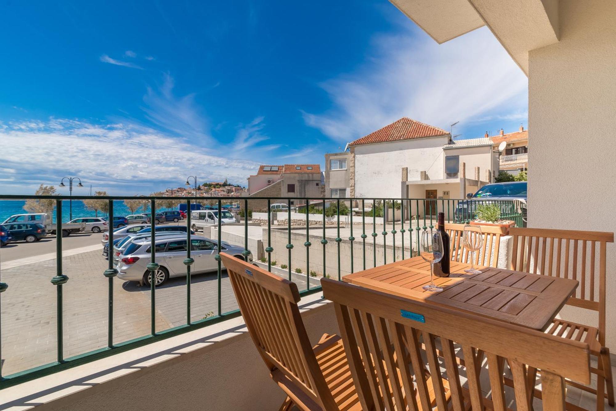 Beachfront Apartments Villa Sisa Primošten Εξωτερικό φωτογραφία