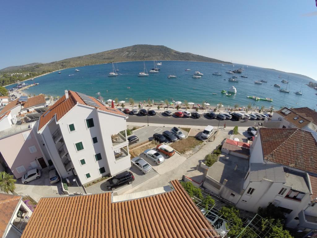 Beachfront Apartments Villa Sisa Primošten Εξωτερικό φωτογραφία